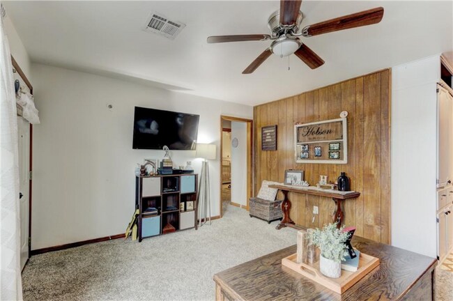 Building Photo - 7112 NW 45th St