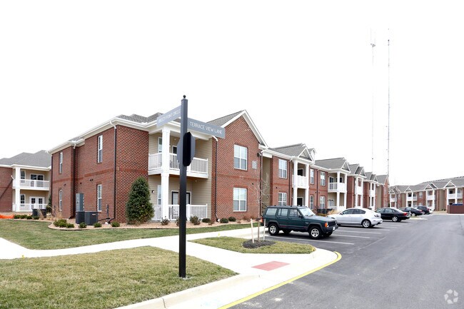 Clairmont At Chesterfield Apartments
