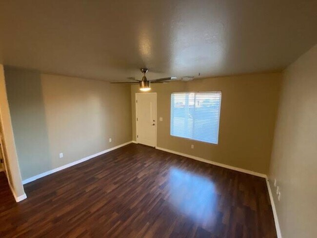 Foto del edificio - 3 Bedroom, 2.5 Bathroom Twin Home in Gemini Meadows