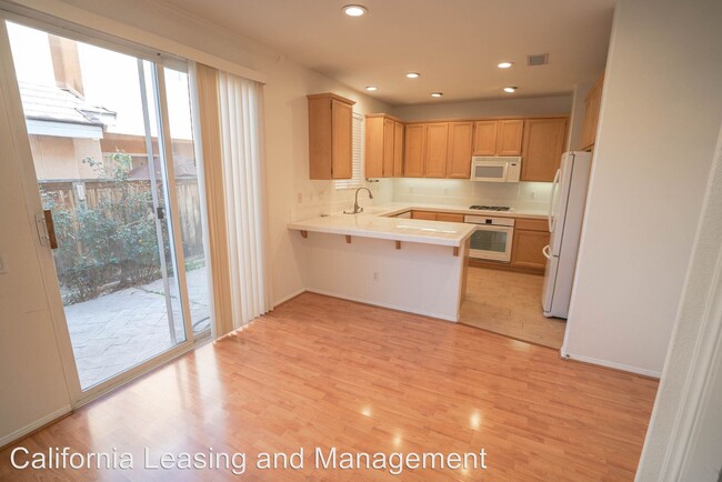 Building Photo - 24502 Montevista Cir