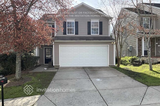 Building Photo - 2860 Englewood Dr