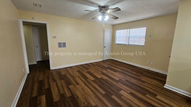 Building Photo - 6507 Wilson Blvd