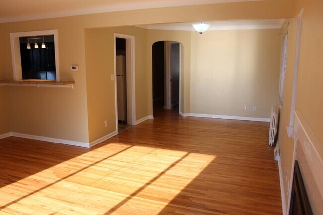 Foto del edificio - 3038 Algonquin Pkwy - Lower