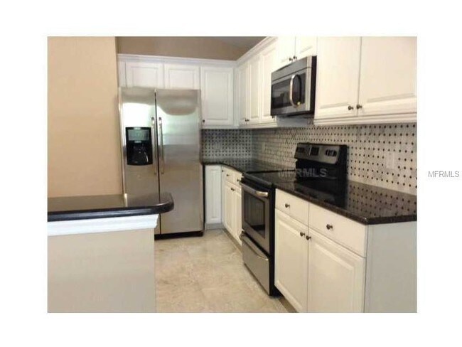 Foto del edificio - 4758 Cumbrian Lakes Dr