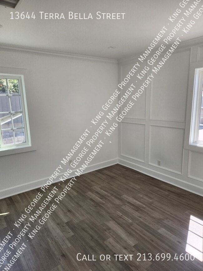 Building Photo - Beautiful 2 bedroom 1 bath home with solar...