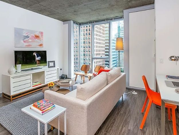 Foto del edificio - 215 W Lake St