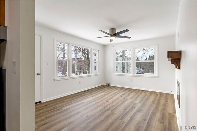 Foto del edificio - 25 Mcpherson St