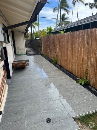 Building Photo - 1123 Kainui Dr