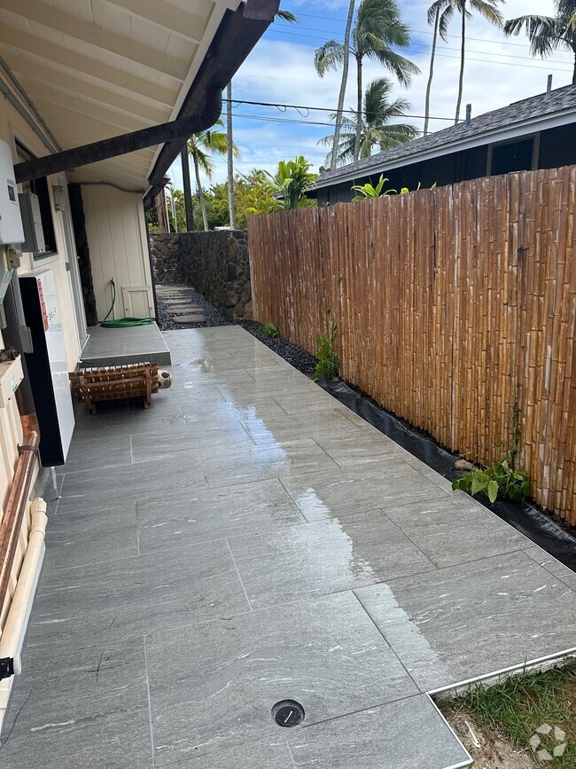 Building Photo - 1123 Kainui Dr