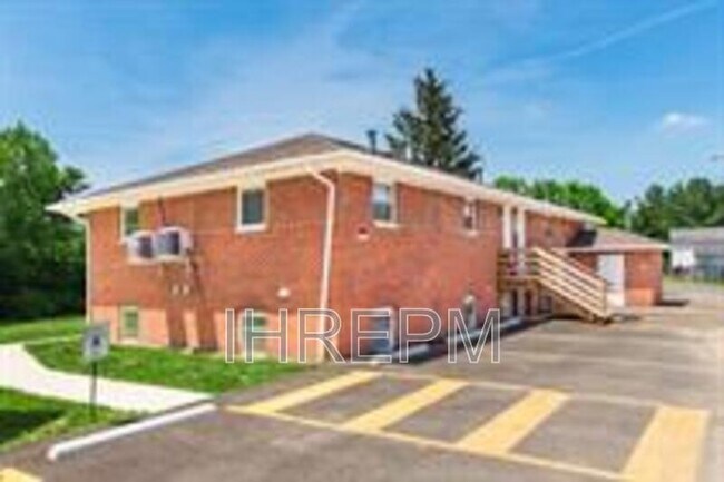 Foto del edificio - 276 Powell Cir