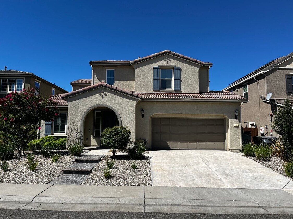 Primary Photo - Executive 2828 Sqft. Rocklin 5 Bedroom, 4 ...