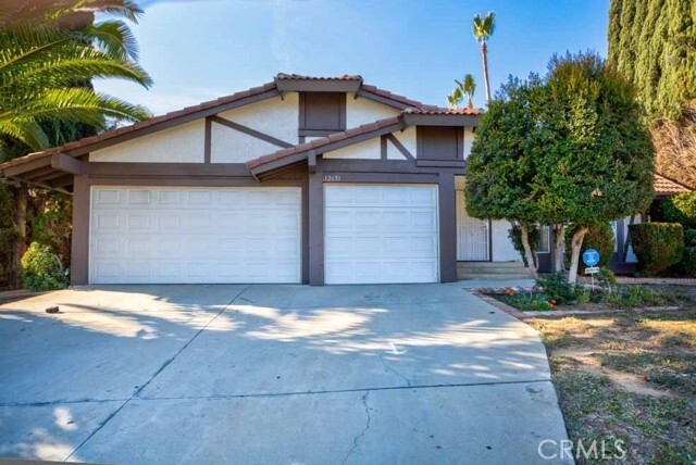 Foto principal - 12651 Penske St