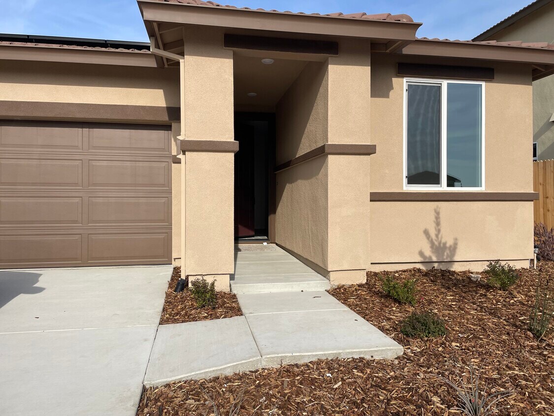 3015 Feather Rd, Manteca, CA 95337 House for Rent in Manteca, CA