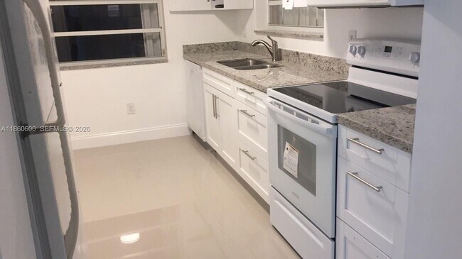 Foto del edificio - 2662 SE 19th Ct