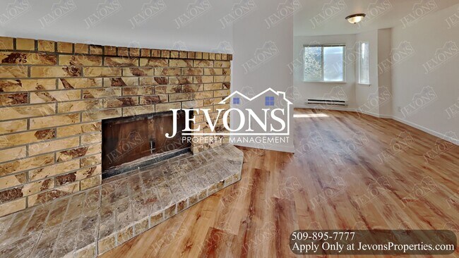 Foto del edificio - 1722 E 56th St