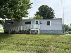 Building Photo - 401 1st St