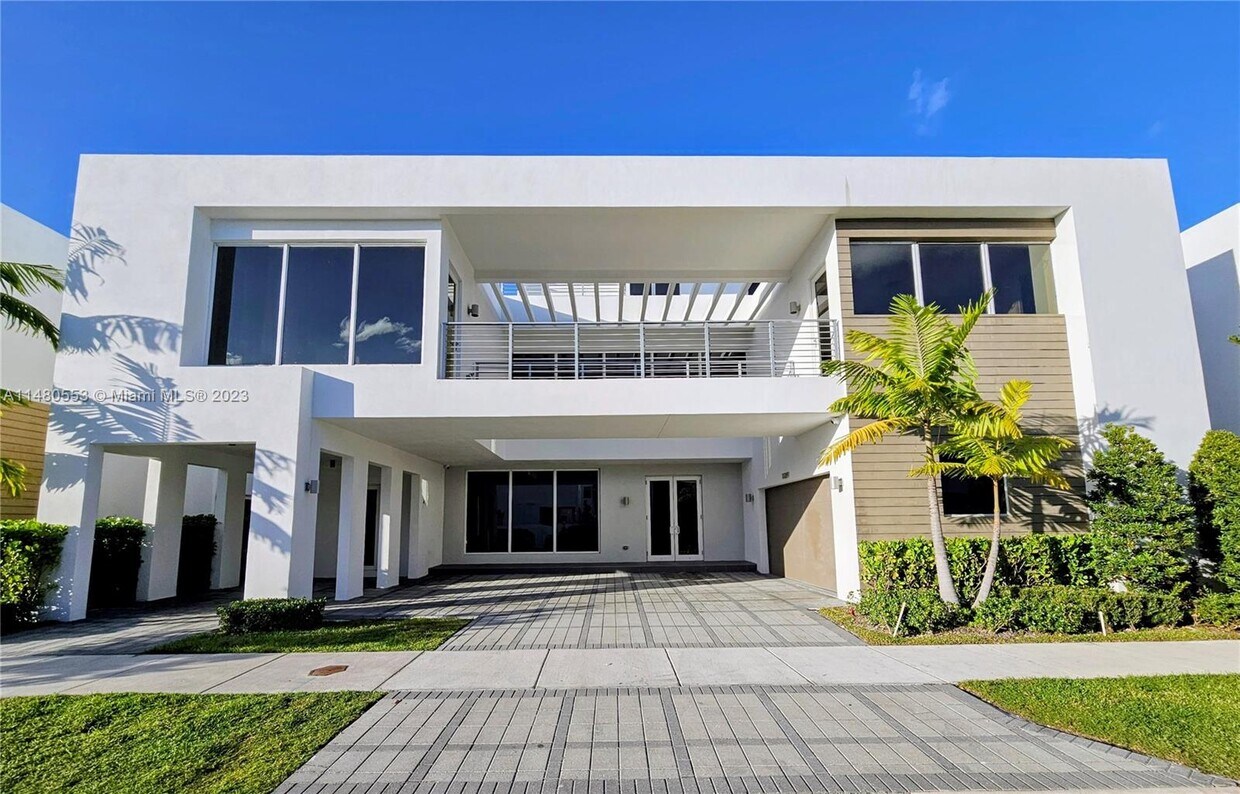 Foto principal - 10289 NW 75th Ter