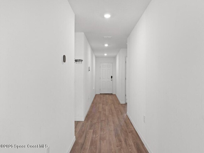 Foto del edificio - 496 Vanguard St SE