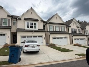 Building Photo - 4030 Cavalier Wy