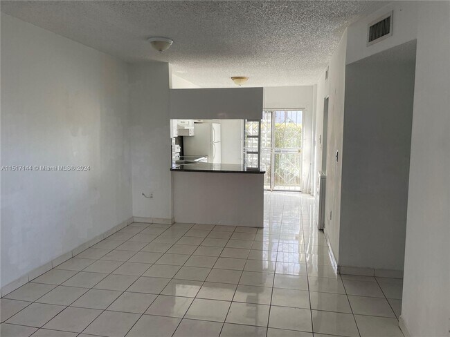 Building Photo - 5480 W 21st Ct