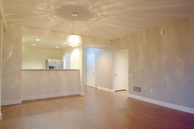 Building Photo - 1 Mandalay Pl
