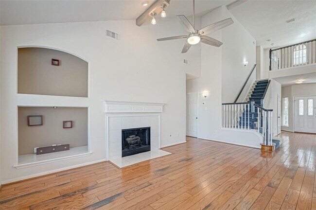 Foto del edificio - 4903 Knights Branch Dr