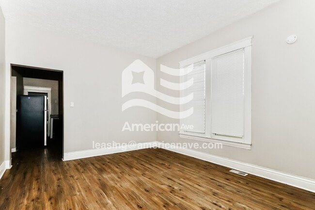 Building Photo - 728 S 35th St