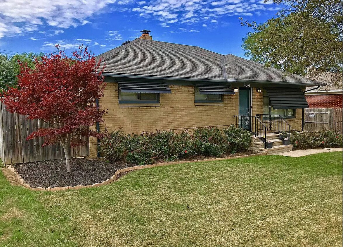 2900 Forestview Ave, Rocky River, OH 44116 House Rental in Rocky