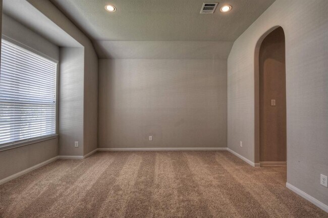 Building Photo - 21206 Flowering Dogwood Cir