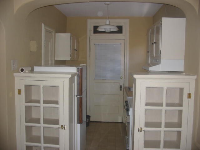 kitchen - 7563 York Dr