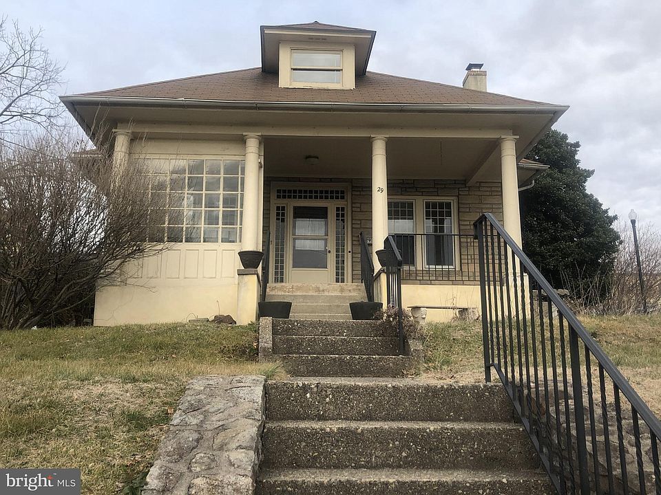 Beautiful Harvey Ave Family House for Rent House Rental in Doylestown