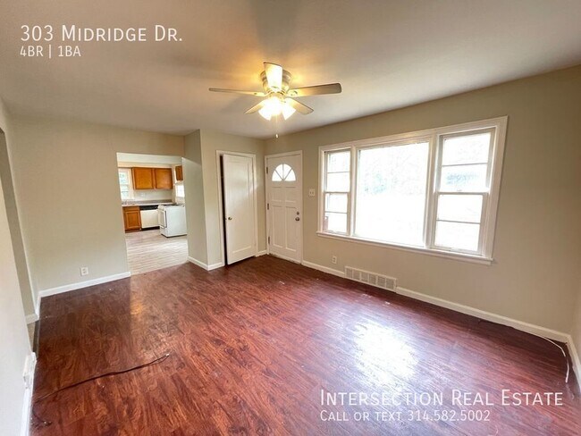 Building Photo - 303 Midridge Dr