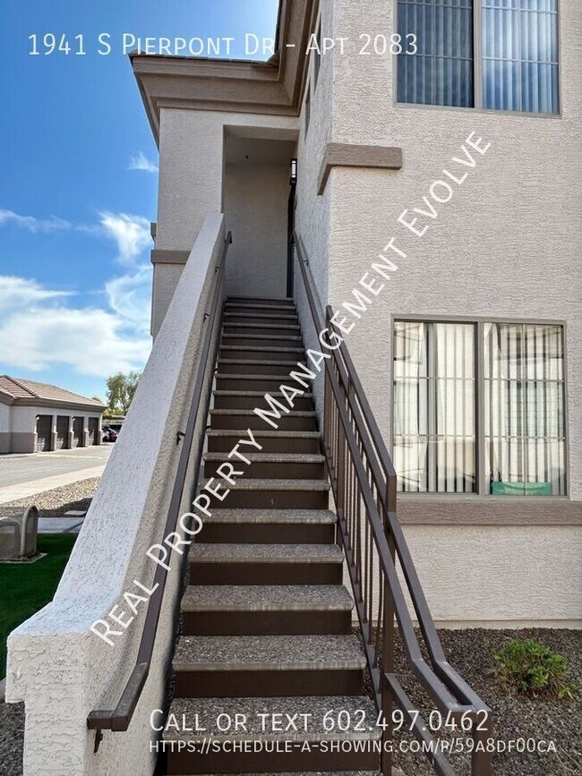 Building Photo - 1941 S Pierpont