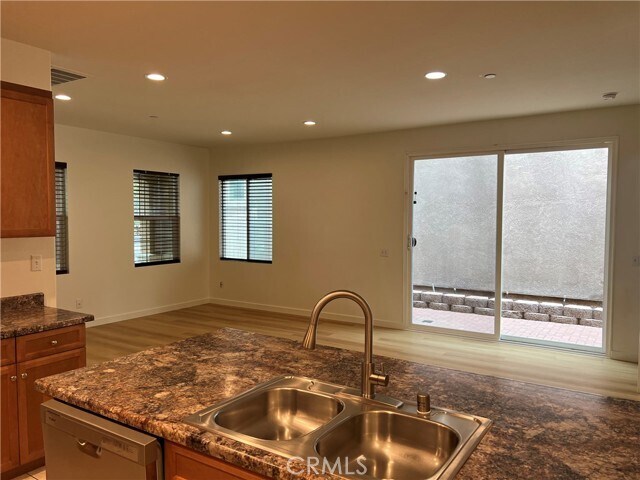 Foto del edificio - 7102 Enclave Dr
