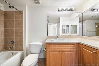 Building Photo - 6777 Heritage Grande