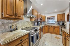 Foto del edificio - 1100 Benjamin Franklin Dr