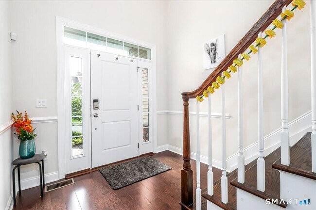 Foto del edificio - 18 Hunting Ridge Ln
