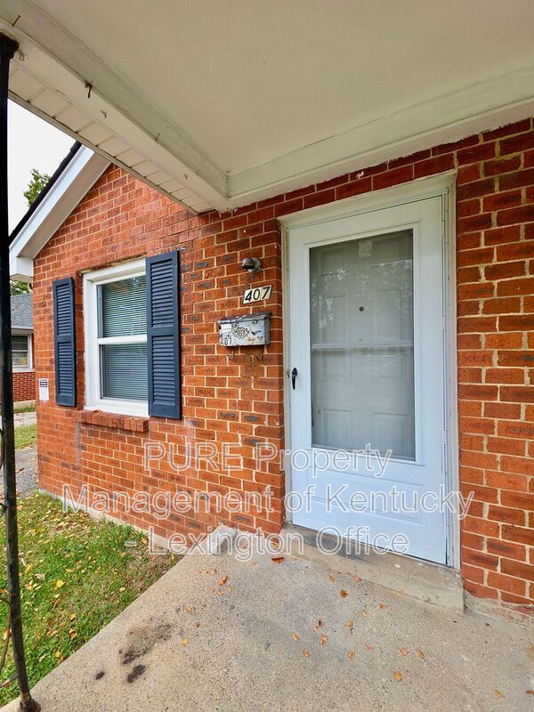 Building Photo - 405-407-407 Morrison Ave