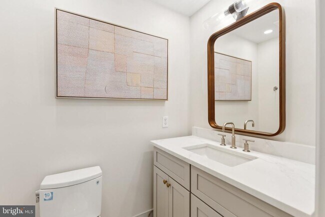 Foto del edificio - 1641 R St NW
