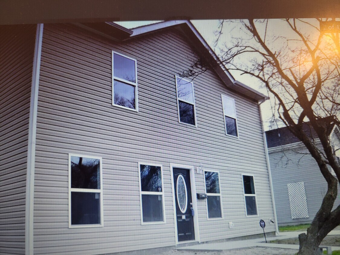 Primary Photo - 513 Stockton Rd