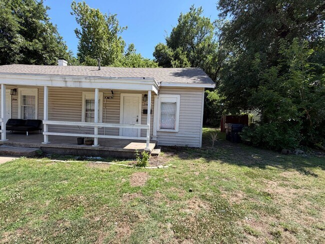 Building Photo - Great 1 Bed 1 Bath Property!