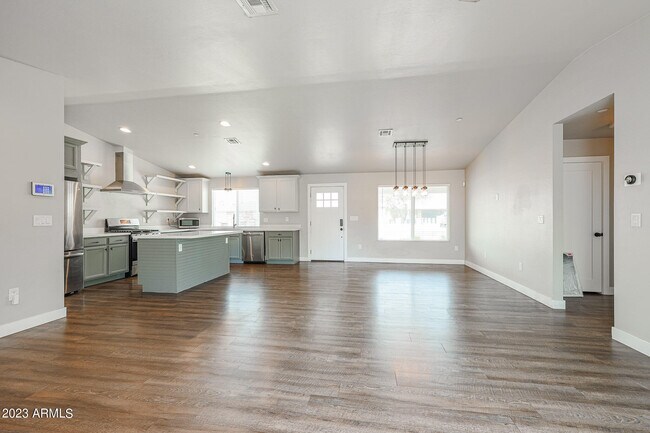 Foto del edificio - 2633 N 70th St