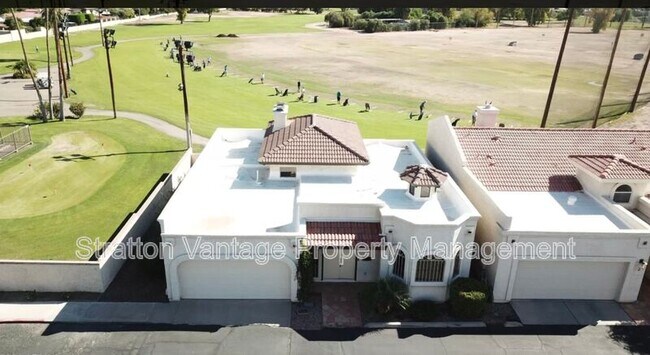 Foto del edificio - 2647 N Miller Rd