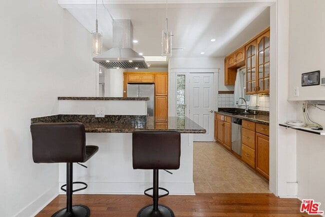 Foto del edificio - 1537 Cabrillo Ave