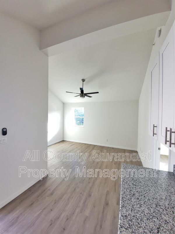 Building Photo - 1266 Jade Pl