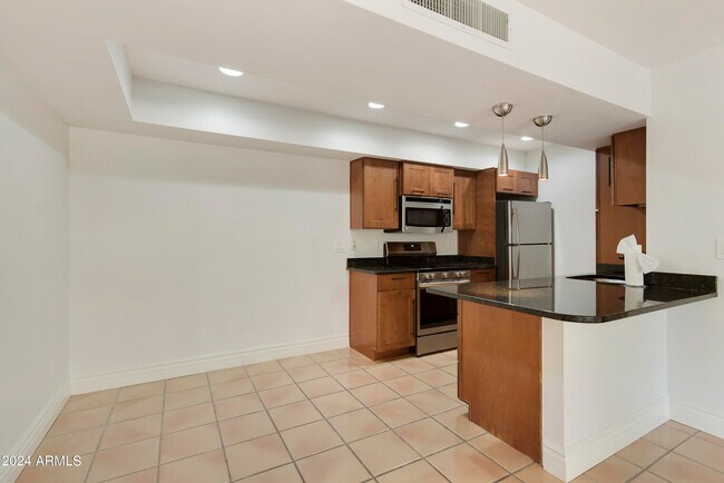 Building Photo - 4444 N Paradise Vlg Pkwy S
