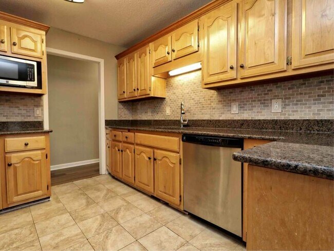 Building Photo - 3486 Neal Ct
