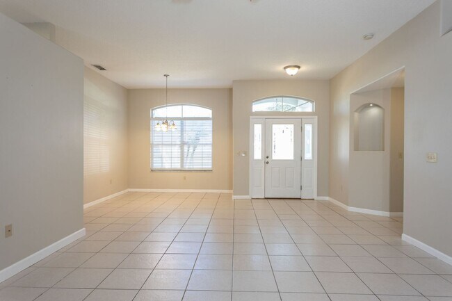 Building Photo - Coastal charm to your lifestyle