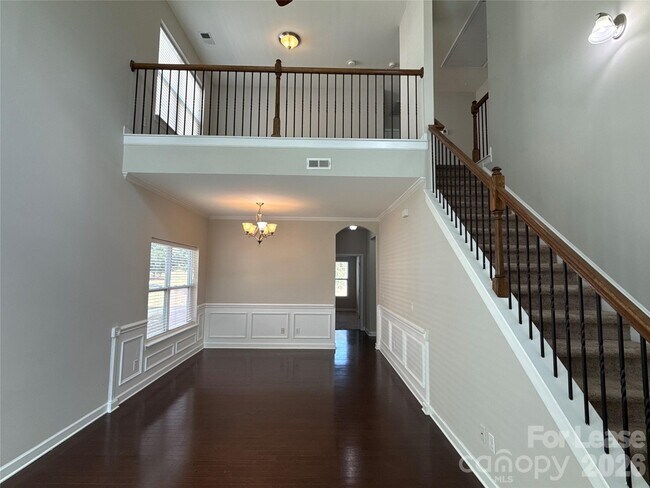 Foto del edificio - 6325 Cory Bret Ln