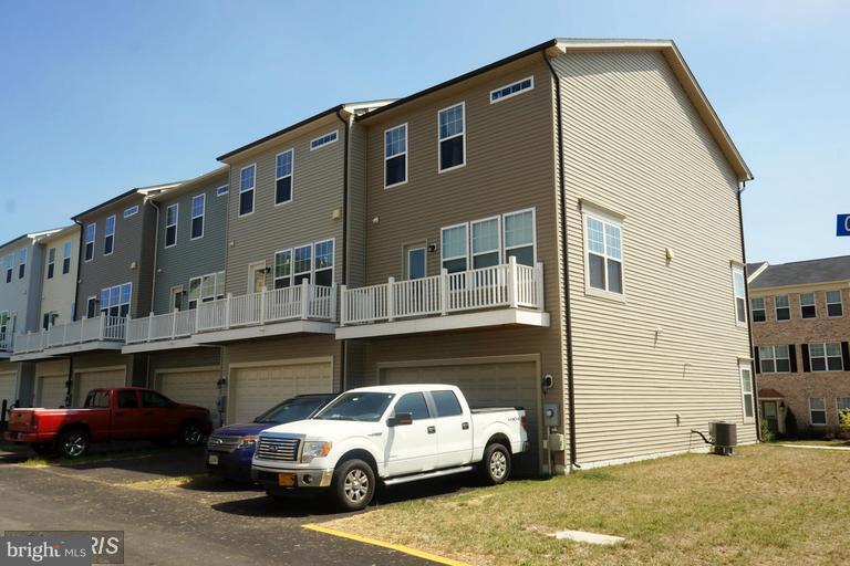 Primary Photo - 44039 Peirosa Terrace